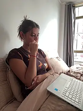 RachelWeisz_ élő XXX-chatje