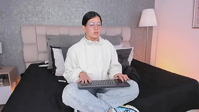 Chatroom XXX en direct de ah_mara_