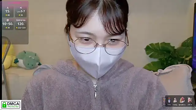 SUZU_ Adlı Modelin Canlı XXX Sohbeti