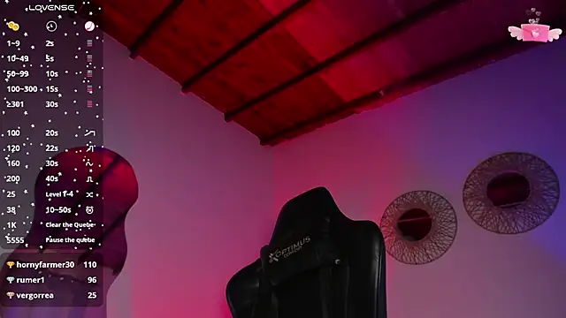 Chat +18 de laura-hills18 ao vivo