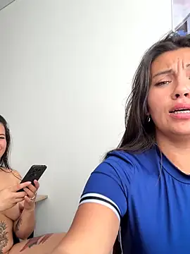 Show modela LIZ-06_ na web-kameri