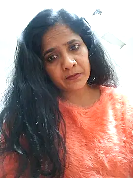 Pooja_pandey: διαδικτυακό σόου στην κάμερα