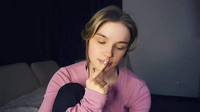 EarthaStinettn Webbikameraesitys