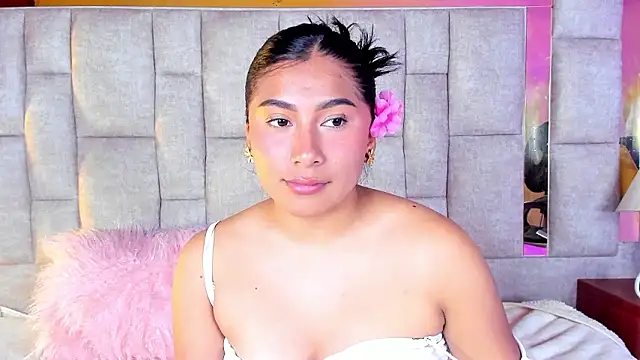 LinnaGardeniaのライブXXXチャット