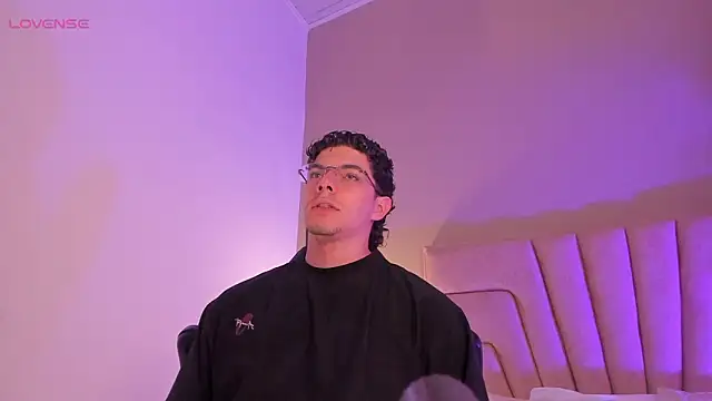 Axel_Creed Live XXX Chat