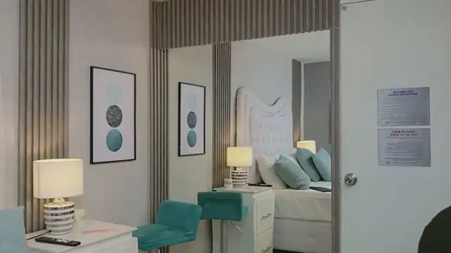 Chat XXX en directo de KiimBrooks