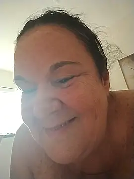 Yaya_Mineiraのウェブカメラショー