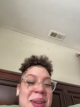 QueenNuttCollector Live XXX-Chat