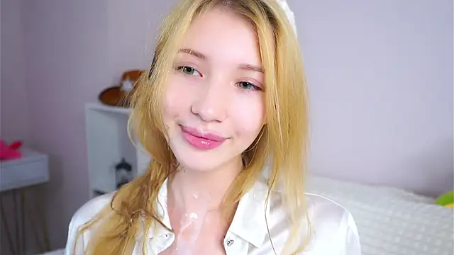 SunnivaCovil: онлайн-секс-чат