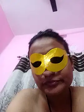 Show modela Gullapi na web-kameri