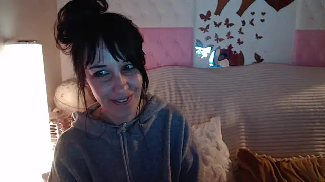 -Lou_n Live XXX chat