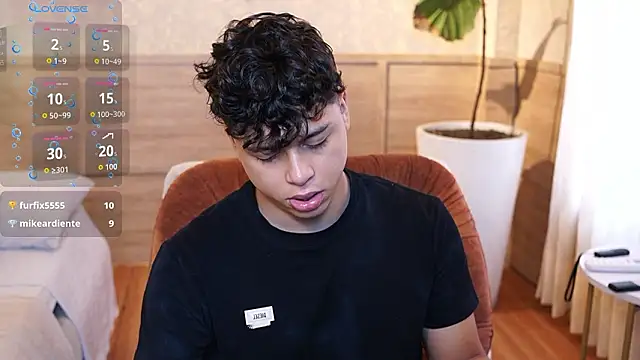 Ethan_occonor's Live XXX Chat