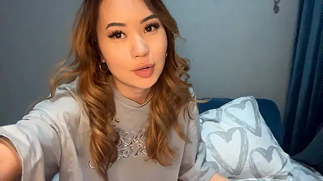 Chatroom XXX en direct de Ur_neighbor_Kira