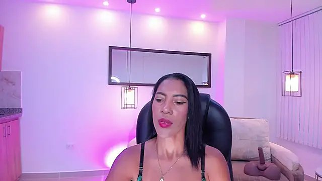 دردشة Shantaall_ الجنسية المباشرة