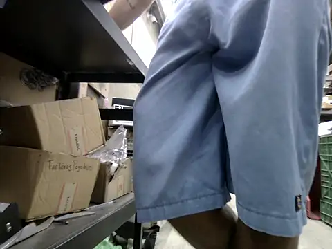 InxektのライブXXXチャット