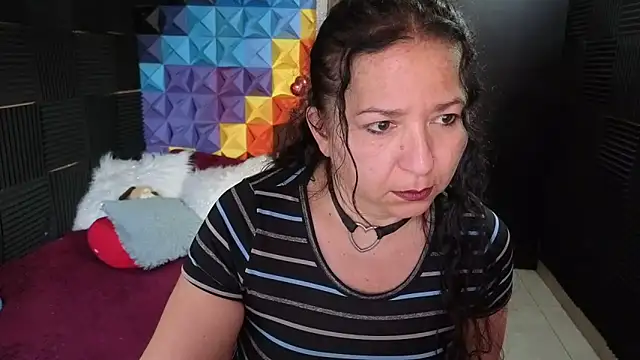 katifoxx Pertunjukan Webcam