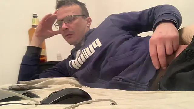 viktor1992-1-1 网络视讯表演