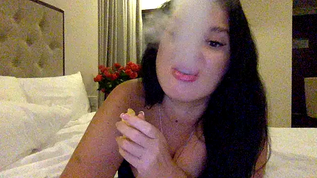 Fayronna Webcam show