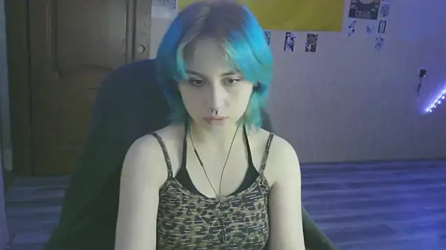 Show modela LeisaHopperstad na web-kameri