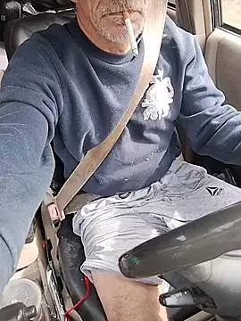 Pertunjukan Kamera Web Biknight