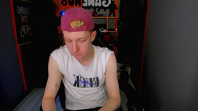 Show modela Dylan_Norton na web-kameri