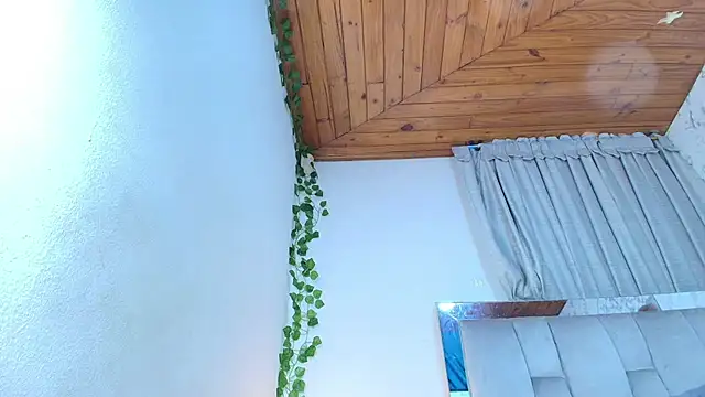 Eda_Bonne Adlı Modelin Canlı XXX Sohbeti