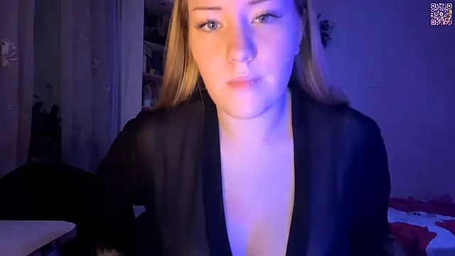 Chat +18 de PandaFluff ao vivo