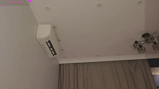 Chat +18 de brilliantmichelle ao vivo