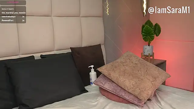 Pokazy przed kamerką – SaraMonroe1