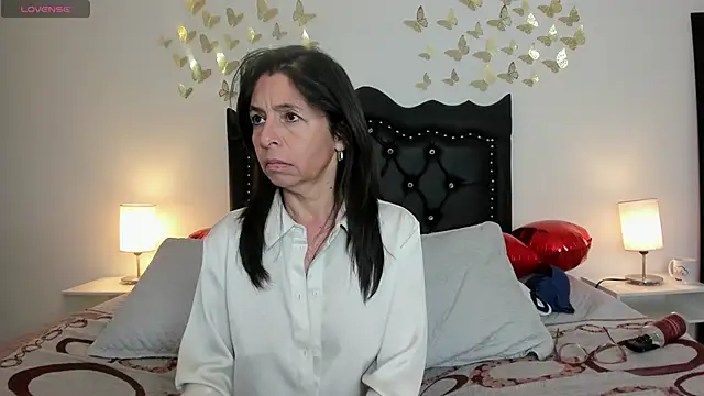 SabinaDeluxe_cg Show in webcam