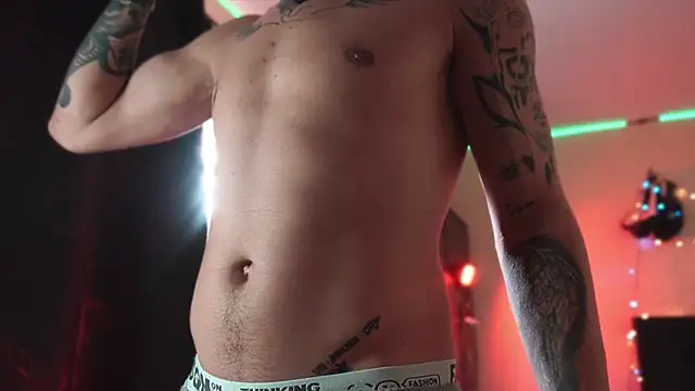 AlphaMasterXxx Chat XXX in diretta