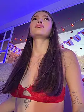 EmmaJhoons: онлайн-секс-чат