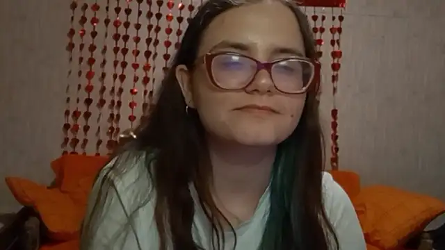 MiyabeeeのライブXXXチャット