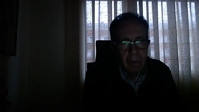 TonyComa: вебкам-шоу