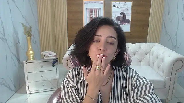 sara_lopez_s Show Webcam