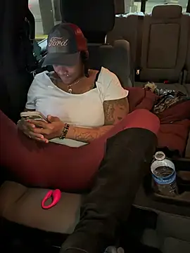 HaloRodeoLover2's Live XXX Chat