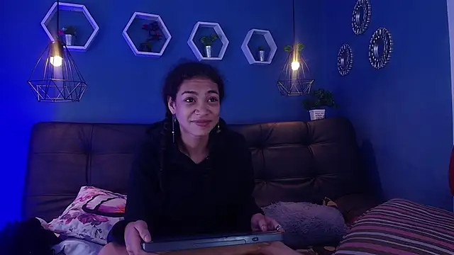 دردشة Aurora_ath الجنسية المباشرة