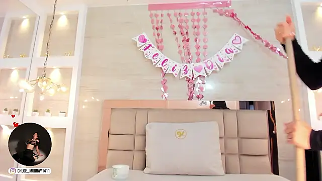 Chat +18 de chloe_murray ao vivo