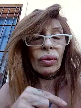 FrozenWaffle's Live XXX Chat