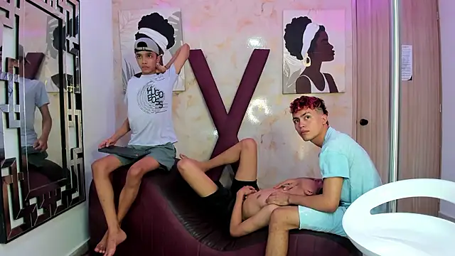 Онлайн чат XXX VERY_HOT_GUYS