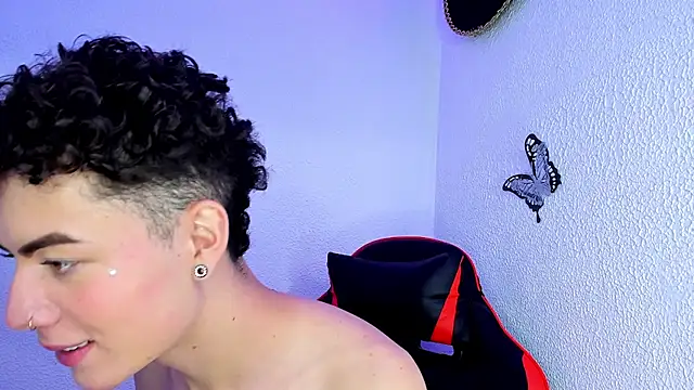 andrew_ixz Show in webcam