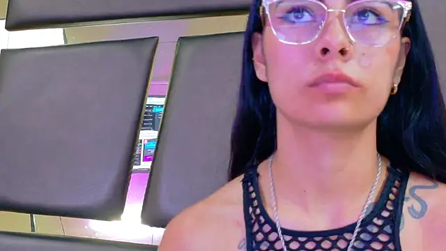 NicoleEsposito 现场XXX聊天