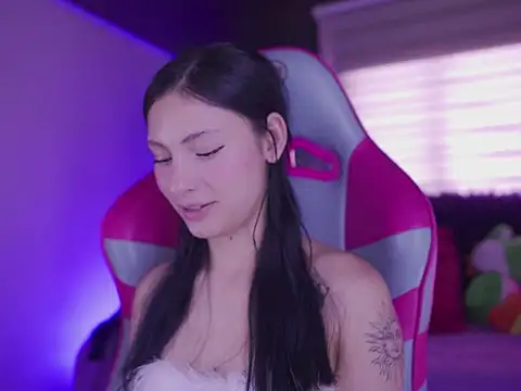 Rebecah_1 élő XXX-chatje