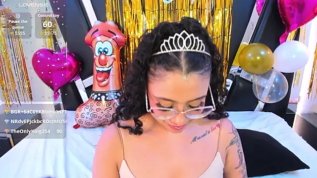 Chat XXX en directo de antonelllepiercee