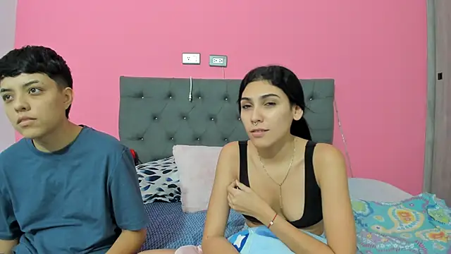 ariloe_quintero Adlı Modelin Canlı XXX Sohbeti