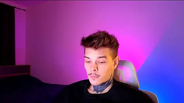 DENIS_HERE Chat XXX live