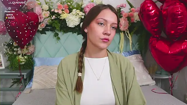 AliceBrayan Adlı Modelin Canlı XXX Sohbeti