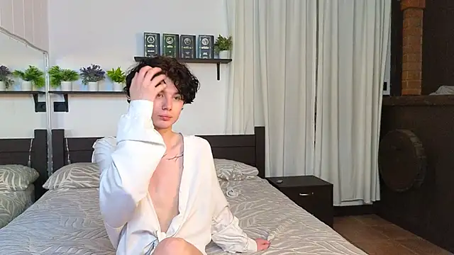 แชท XXX สดของ Cute_Mike