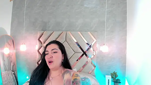 KathiaJenner – Naživo XXX chat