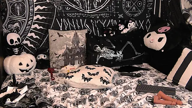 EVILYN – Naživo XXX chat